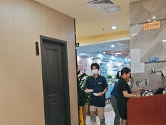 -海大大蒸汽海鲜餐厅·粤菜·特色小炒(欢乐颂店)