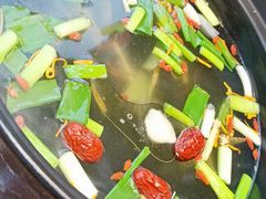 -陆记牛庄·碳锅龙虾烧烤(爱上花园店)