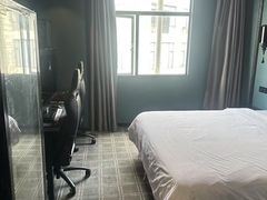 -粤塔X趣影电竞酒店(天河广场车陂地铁站店)