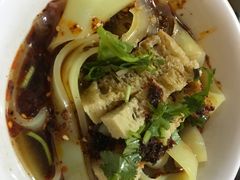 -烤肉小伙烤肉店