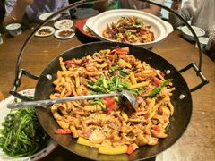 -富正毅三下锅·湘西韵味(天门山索道店)