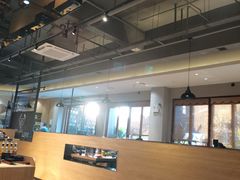 -爱伲PLUS·牛肉海鲜自助火锅(融创店)