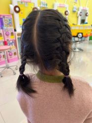 -爆米花儿童美发乐园