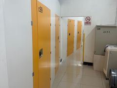 -安东易迷你自助仓储寄存仓库(草桥店)