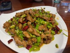 怪味牛柳-恩宏德餐馆(平山道店)