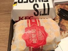 -肯德基(湾畔店)