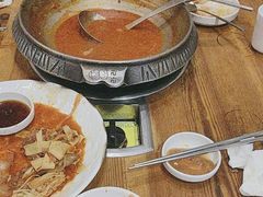 -喇喇排骨火锅·传统韩式脊骨汤(望京西园总店)