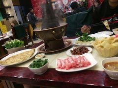 芝麻烧饼-满旗楼 北京烤鸭·涮羊肉火锅(武昌店)