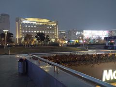 -泉城广场