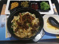 和牛笋干刀削面-老娘舅餐厅(黄龙体育中心店)