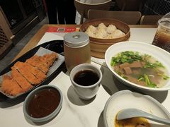 -馋三尺蟹粉小笼(人民广场店)