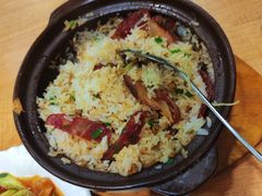腊肉煲仔饭-周锦记广式餐厅