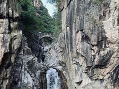 -鄣山大峡谷