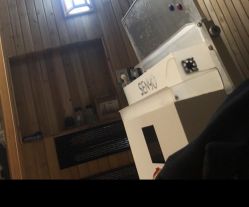 -威思丽高温瑜伽会馆