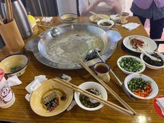 -颜氏双江清水鱼一养身火锅(磁器口店)