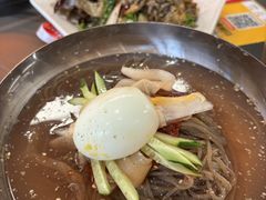 -许哥东北烧烤·铁丳烤串·宫后夹肉(繁花中心店)