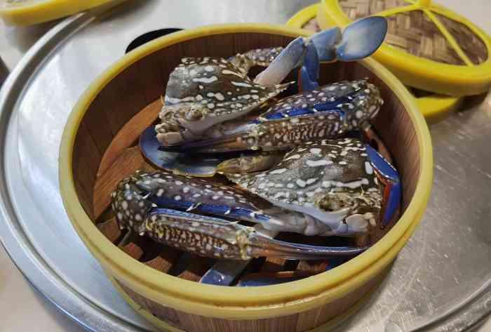 越百海海鲜蒸锅(观海店)-"他家主打的是海鲜锅,就是活蹦乱跳的海鲜直.