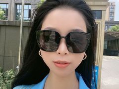 -Tiffany & Co.蒂芙尼
(杭州大厦店)