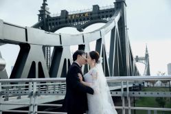 -雪中彩影婚纱摄影·微光艺术中心