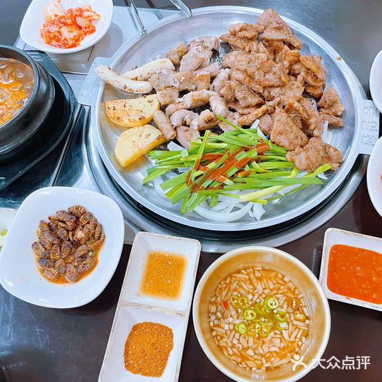 大福黄牛韩国料理(皇冠花园南区店)