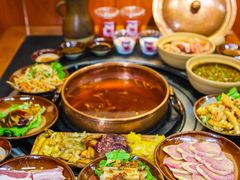 -阿山卓·野生菌火锅·纳西火塘烤肉