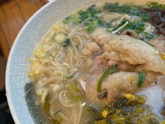 -玛格萝妮比萨屋(四平店)