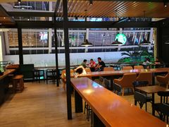 大堂-星巴克臻选(成都环球乐天店)