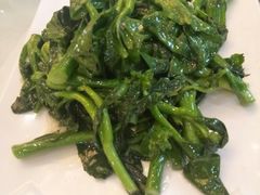 姜汁原条炒芥兰-东江渔村·古典园林·30年粤菜老字号(太和店)