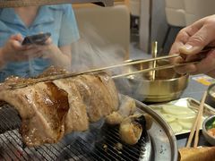 -围炉肉舍•炭烤活鳗•丹东海鲜烤肉(步行街店)