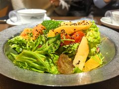 -曼听小寨海鲜烧烤·大连辣炒大王(盖州街店)