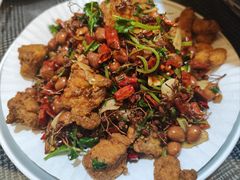 -南京金牛湖巨碗鱼头