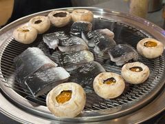 -围炉肉舍•炭烤活鳗•丹东海鲜烤肉(步行街店)