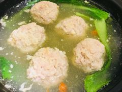 手工淮扬狮子头-茅炒屋龙虾·烧烤·湘菜(新河路店)
