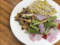 -温记府廟豆汤饭·始于1955年(海椒店)