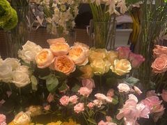 -谷莠子花艺·气球派对·绿植造景·花艺沙龙(金光华广场店)