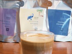-Be Lived Cafe比例咖啡(摩天轮店)