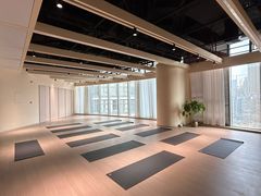 -乐刻瑜伽·普拉提·小瑜荚YogaPod(滨江银泰店)