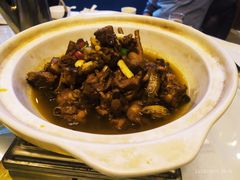 干锅辣子鸡-阿瓦山寨·湘菜现炒·剁椒鱼头王(咸阳总店)