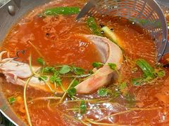 -王奋斗贵州酸汤牛肉火锅