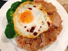 煎蛋免治牛肉盅头饭-Food Factory 食街工坊