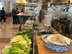 -圣丰索菲特·2 On 988 Café 自助餐厅