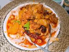 阿里疆大盘鸡-阿里疆Alijiang·丝路美食·异域风情·清真(长楹天街店)