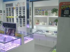 -提一眼镜·蔡司·依视路(小寨店)