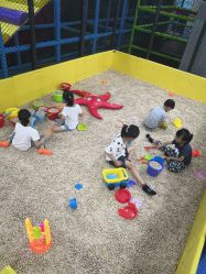 -蹦贝运动中心·蹦床·攀岩·闯关(龙岗店)