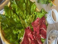 -鲁朗纳麦石锅鸡庄园