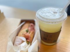 -星巴克臻选(上海长风大悦城店)