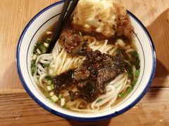 -矮子粉店1985·长沙米粉(湘春路店)