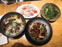 -十三式重庆江湖菜(金茂览秀城店)