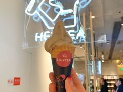 焦糖海盐冰淇淋-喜茶(上海兴业太古汇店)