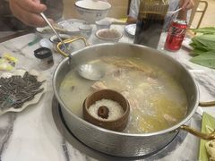 -朴小妹人参鸡汤火锅(长白山万达店)